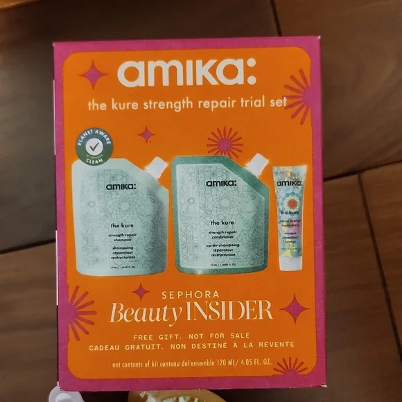 KG Black Cosmetic Bag with Skincare and Haircare Set - Picture 4 of 5